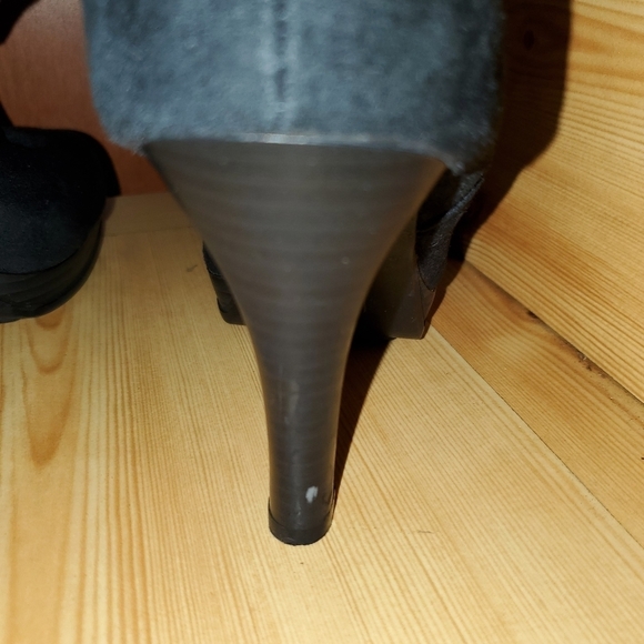 SBICCA Suede Knee High Heeled Boots - Picture 7 of 11